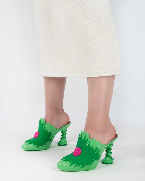 Melissa Joy Flower Thomas Benjamin Heel Green