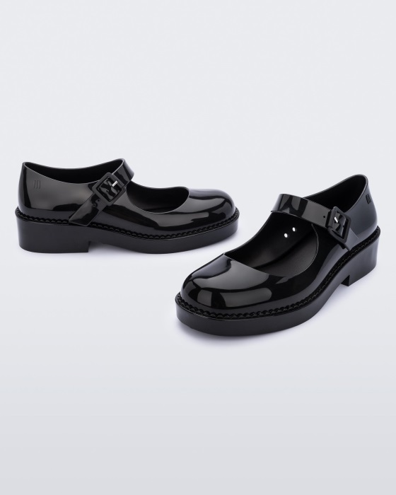 Melissa Lola Black