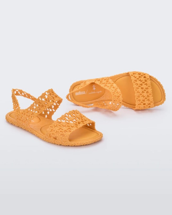 Melissa Panc Isabela Capeto Sandal Yellow